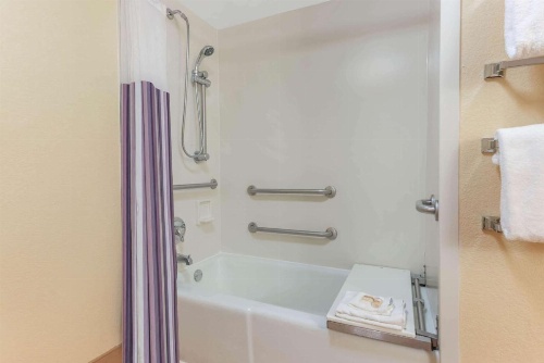 La Quinta by Wyndham Fort Lauderdale Pompano Beach image 19