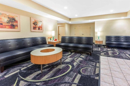 La Quinta by Wyndham Fort Lauderdale Pompano Beach image 25
