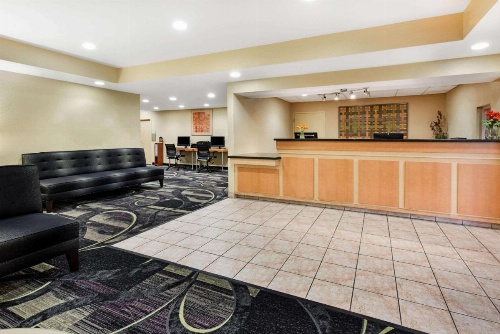 La Quinta by Wyndham Fort Lauderdale Pompano Beach image 26