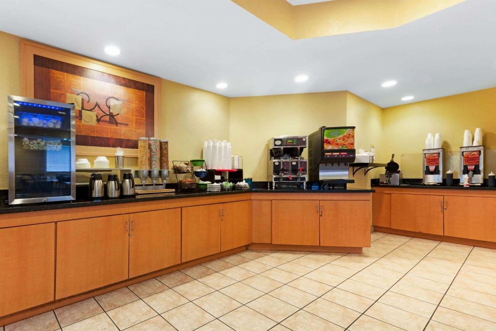 La Quinta by Wyndham Fort Lauderdale Pompano Beach