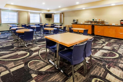 La Quinta by Wyndham Fort Lauderdale Pompano Beach image 6